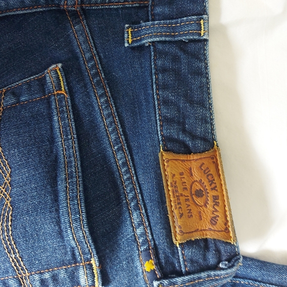 Woman's size 2 Lucky Brand Lola Skinny jeans - Picture 6 of 6